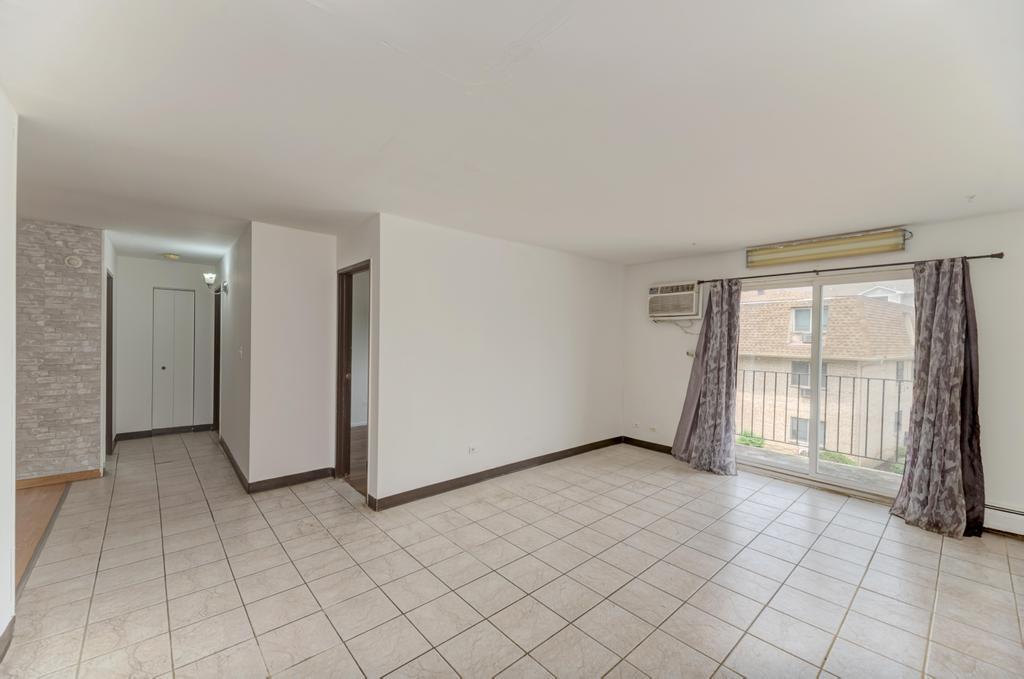 256 Shorewood Drive 2C