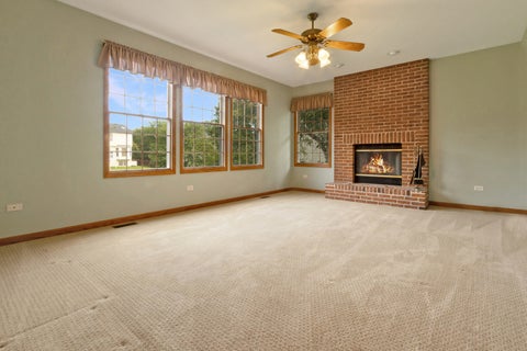 Tiny photo for Lindenhurst, IL 60046 (MLS # 12702559)