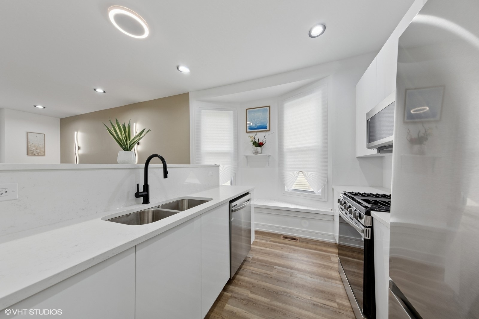 6630 S Drexel Avenue 1