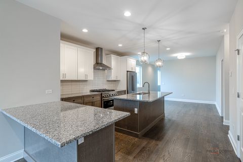 Tiny photo for 113 Roman Lane, Hawthorn Woods, IL 60047 (MLS # 12589646)