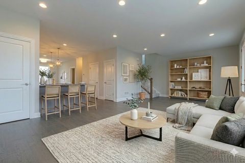 Tiny photo for 113 Roman Lane, Hawthorn Woods, IL 60047 (MLS # 12589646)