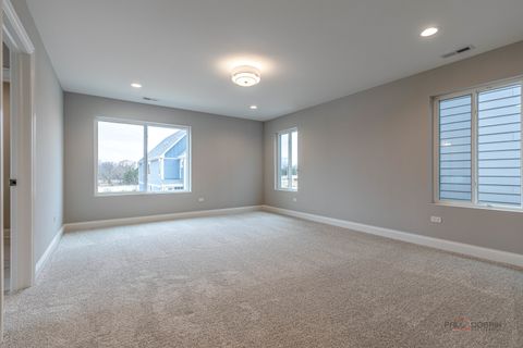 Tiny photo for 113 Roman Lane, Hawthorn Woods, IL 60047 (MLS # 12589646)