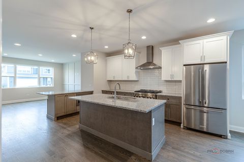 Tiny photo for 113 Roman Lane, Hawthorn Woods, IL 60047 (MLS # 12589646)