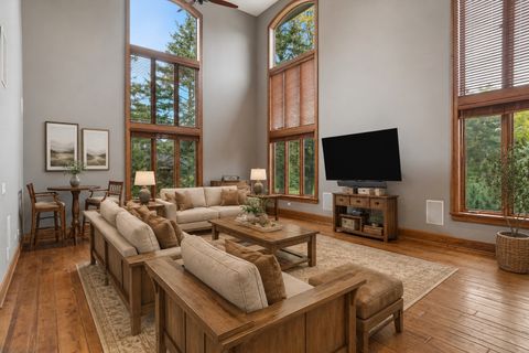 Tiny photo for 805 N Arlington Heights Road, Itasca, IL 60143 (MLS # 12612644)
