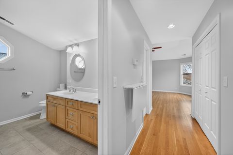 Tiny photo for 610 W Jefferson Avenue, Naperville, IL 60540 (MLS # 12586769)