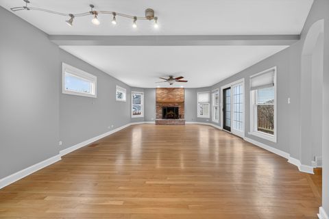 Tiny photo for 610 W Jefferson Avenue, Naperville, IL 60540 (MLS # 12586769)