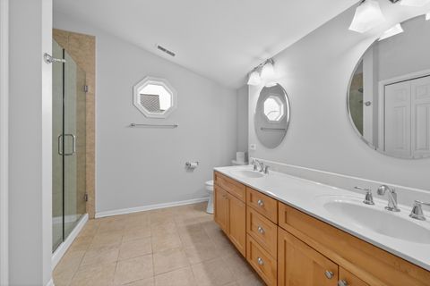 Tiny photo for 610 W Jefferson Avenue, Naperville, IL 60540 (MLS # 12586769)