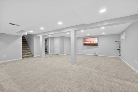 Tiny photo for 610 W Jefferson Avenue, Naperville, IL 60540 (MLS # 12586769)