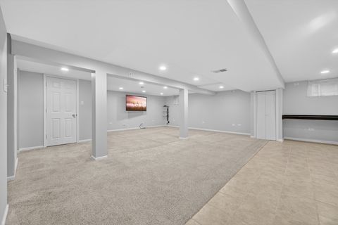 Tiny photo for 610 W Jefferson Avenue, Naperville, IL 60540 (MLS # 12586769)