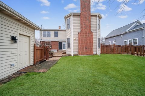Tiny photo for 610 W Jefferson Avenue, Naperville, IL 60540 (MLS # 12586769)