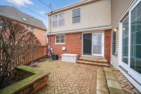 Tiny photo for 610 W Jefferson Avenue, Naperville, IL 60540 (MLS # 12586769)