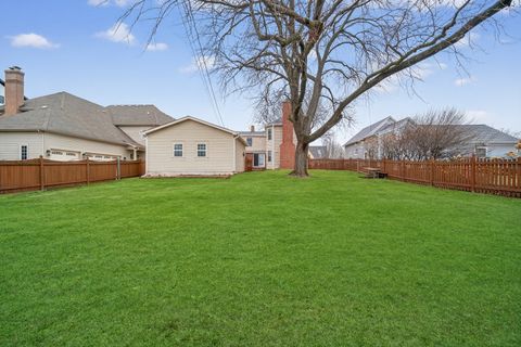 Tiny photo for 610 W Jefferson Avenue, Naperville, IL 60540 (MLS # 12586769)