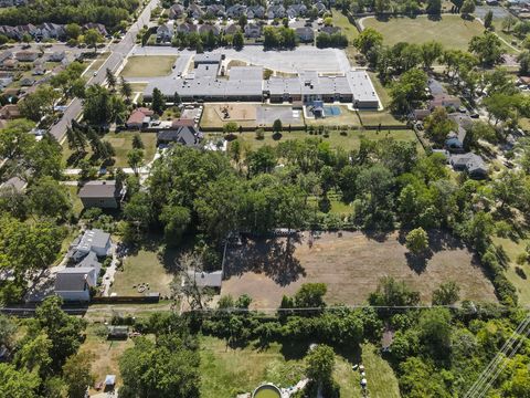 Tiny photo for 2N584 S Ardmore Avenue, Villa Park, IL 60181 (MLS # 12490891)