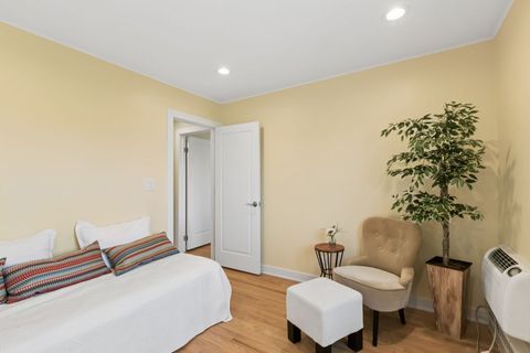 Tiny photo for Evanston, IL 60201 (MLS # 12617725)
