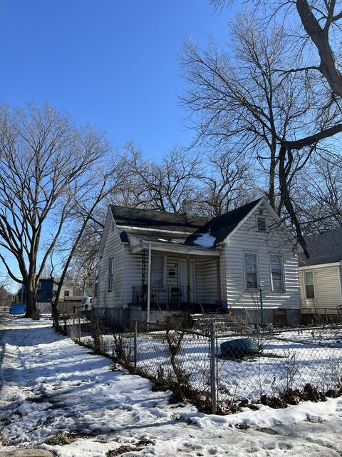 Photo of 1900 S 19th Street, Springfield, IL 62703 (MLS # 12645960)