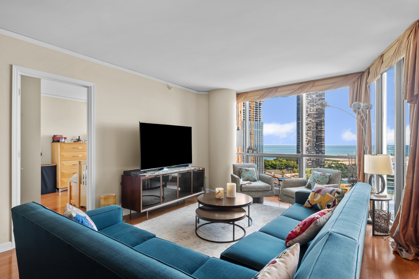 420 E WATERSIDE Drive 1814