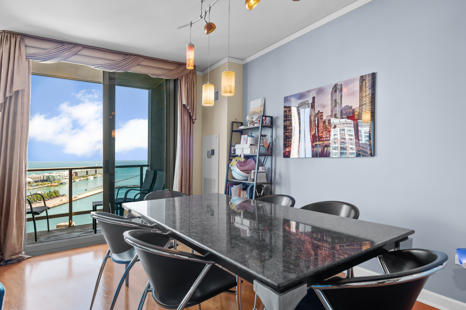 420 E WATERSIDE Drive 1814