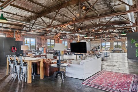 Tiny photo for 209 E Washington Street #5, Bloomington, IL 61701 (MLS # 12550163)