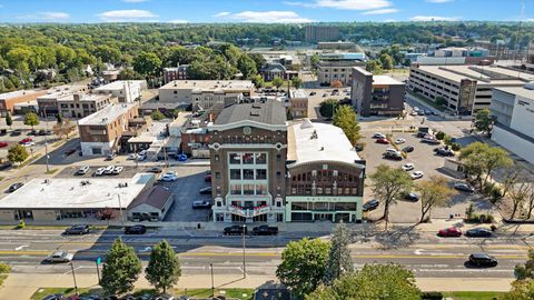 Tiny photo for 209 E Washington Street #5, Bloomington, IL 61701 (MLS # 12550163)