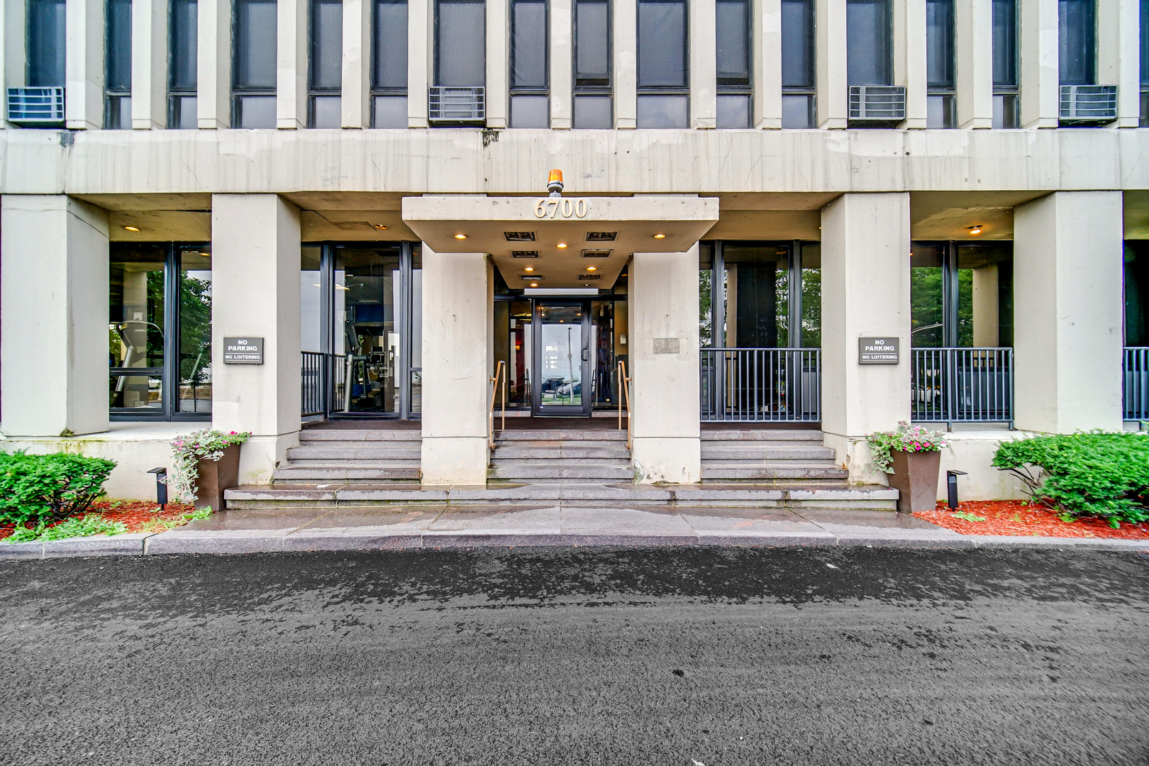 6700 S South Shore Drive 21B