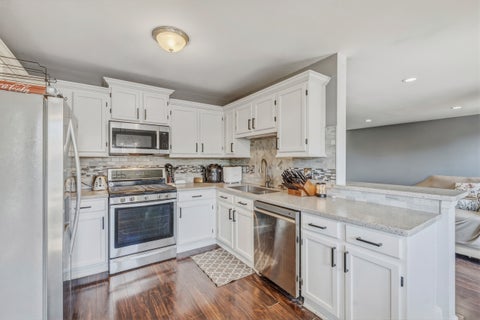 Tiny photo for 5004 Glenbrook Trail W, McHenry, IL 60050 (MLS # 12728380)