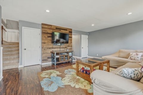 Tiny photo for 5004 Glenbrook Trail W, McHenry, IL 60050 (MLS # 12728380)