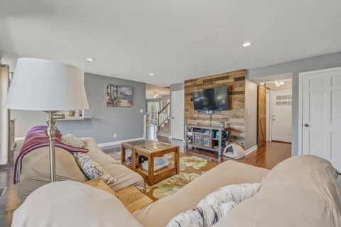 Tiny photo for 5004 Glenbrook Trail W, McHenry, IL 60050 (MLS # 12728380)
