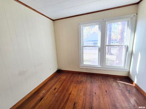 Tiny photo for 900 S 16TH Street, Herrin, IL 62948 (MLS # EB460478)