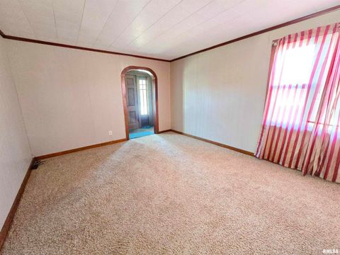 Tiny photo for 900 S 16TH Street, Herrin, IL 62948 (MLS # EB460478)