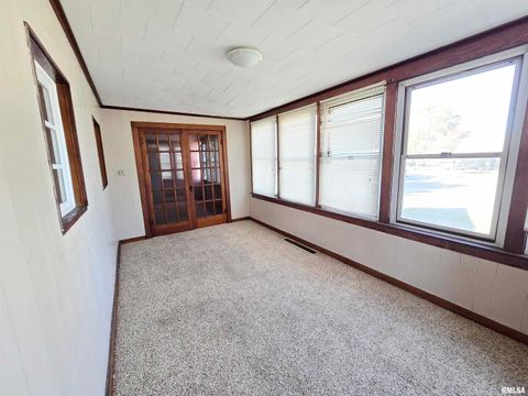 Tiny photo for 900 S 16TH Street, Herrin, IL 62948 (MLS # EB460478)