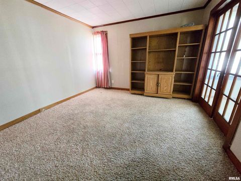 Tiny photo for 900 S 16TH Street, Herrin, IL 62948 (MLS # EB460478)