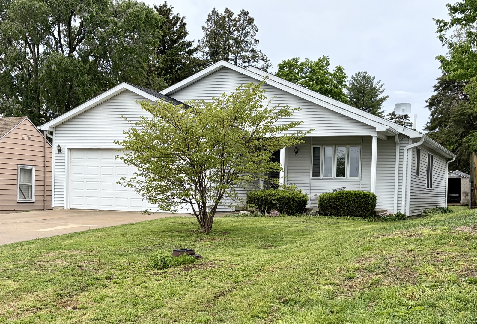 326 W Hight Street