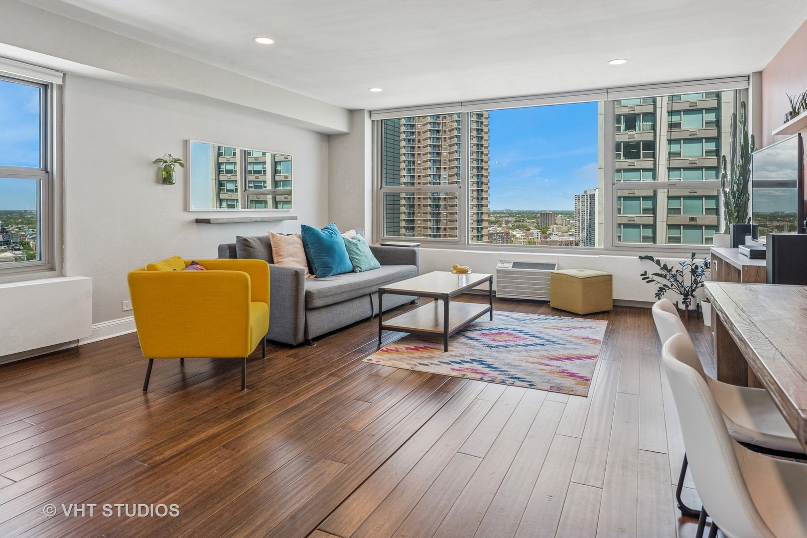 3600 N Lake Shore Drive 2212