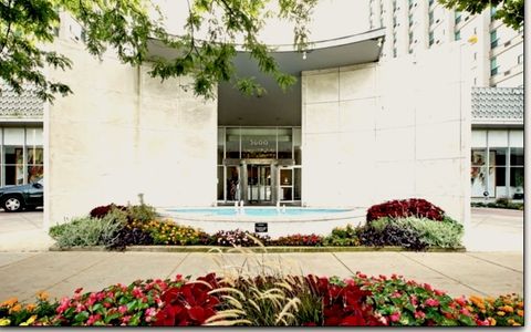 3600 N Lake Shore Drive 2212 Chicago IL 60613