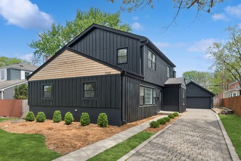 Photo of 1929 S Ashland Avenue, Park Ridge, IL 60068 (MLS # 12463404)