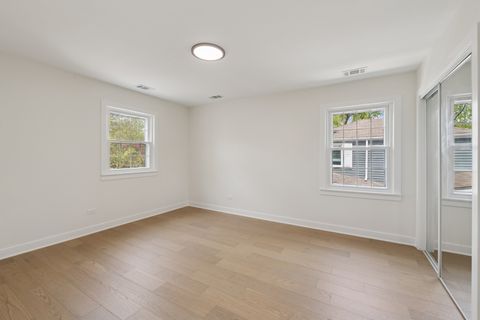 Tiny photo for 1929 S Ashland Avenue, Park Ridge, IL 60068 (MLS # 12463404)