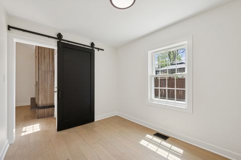 Tiny photo for 1929 S Ashland Avenue, Park Ridge, IL 60068 (MLS # 12463404)