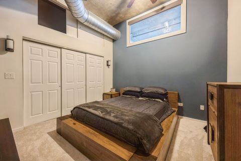 Tiny photo for 900 N Kingsbury Street #718, Chicago, IL 60610 (MLS # 12500444)