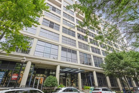Tiny photo for 900 N Kingsbury Street #718, Chicago, IL 60610 (MLS # 12500444)