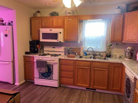 Tiny photo for 901 Oak Avenue, Sterling, IL 61081 (MLS # 12549753)