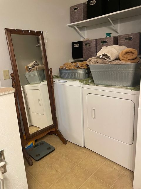 Tiny photo for 901 Oak Avenue, Sterling, IL 61081 (MLS # 12549753)