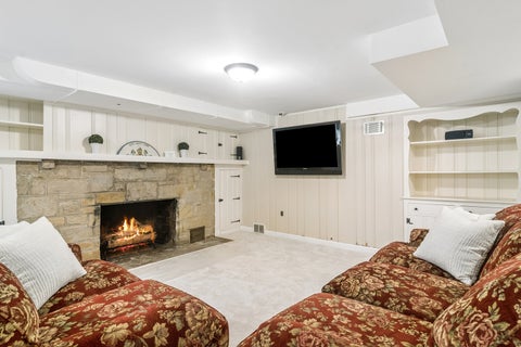 Tiny photo for 630 S Beverly Lane, Arlington Heights, IL 60005 (MLS # 12645104)