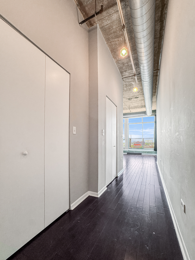 1550 S Blue Island Avenue 1125
