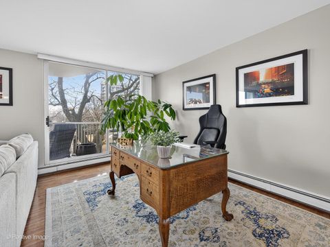 Tiny photo for 40 N Tower Road #2F, Oak Brook, IL 60523 (MLS # 12566384)