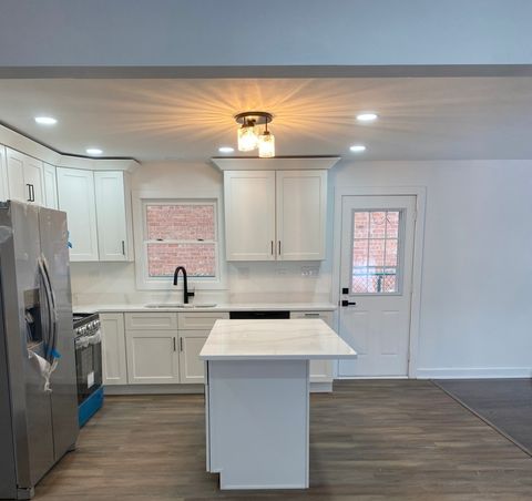 Tiny photo for 9558 S Sacramento Avenue, Evergreen Park, IL 60805 (MLS # 12560874)