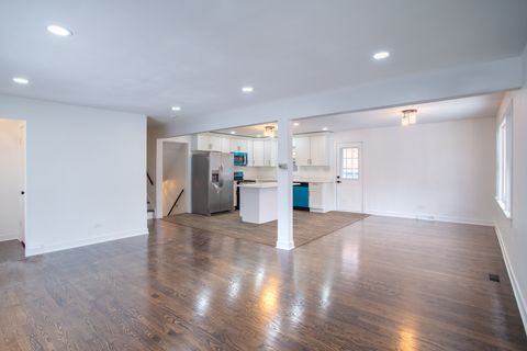 Tiny photo for 9558 S Sacramento Avenue, Evergreen Park, IL 60805 (MLS # 12560874)