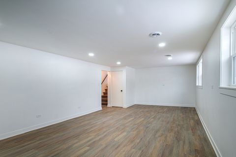 Tiny photo for 9558 S Sacramento Avenue, Evergreen Park, IL 60805 (MLS # 12560874)