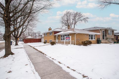 Tiny photo for 9558 S Sacramento Avenue, Evergreen Park, IL 60805 (MLS # 12560874)