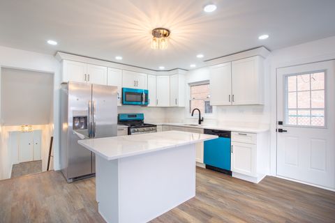 Tiny photo for 9558 S Sacramento Avenue, Evergreen Park, IL 60805 (MLS # 12560874)