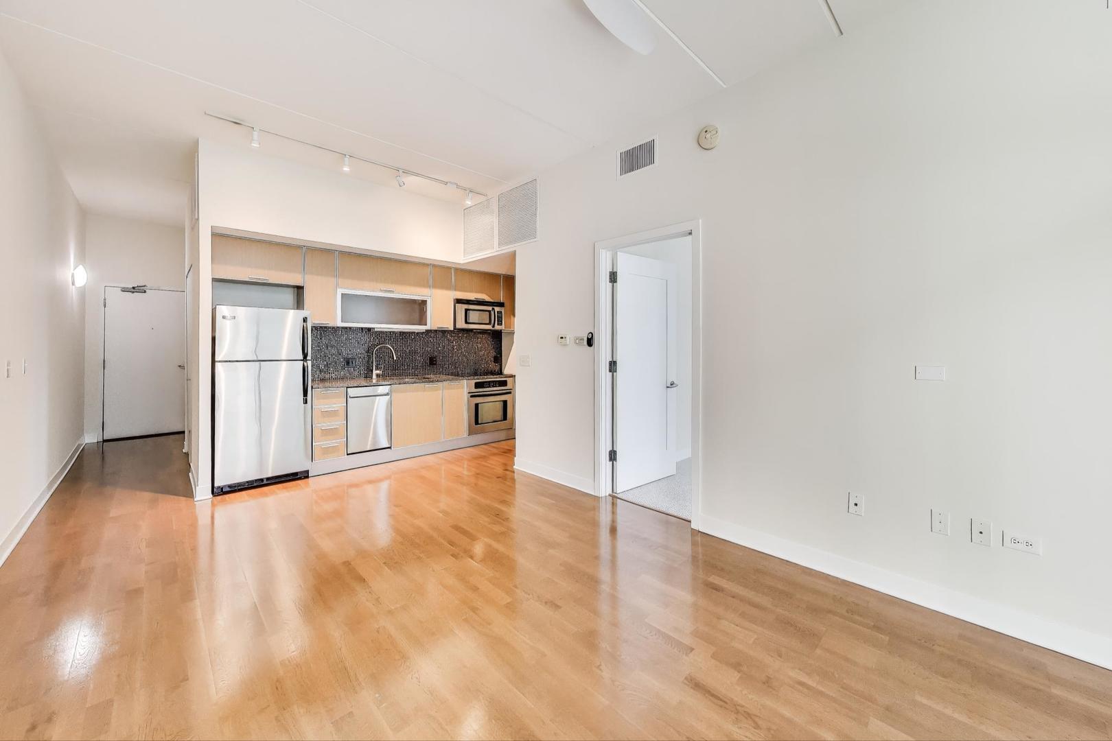 650 W Wayman Street 506C